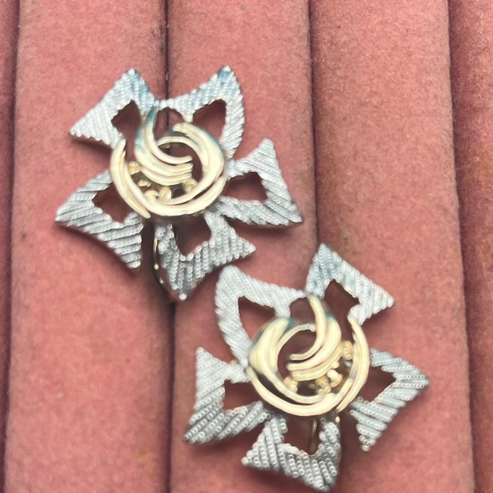 Elegant Sarah Coventry Earrings